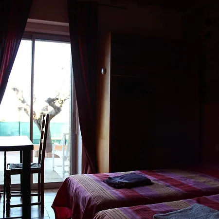 Pensión La Maison De Vérotte 3*