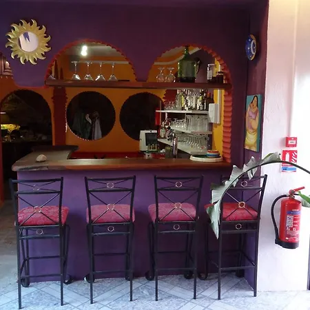 拉马森德瓦乐特酒店 3*